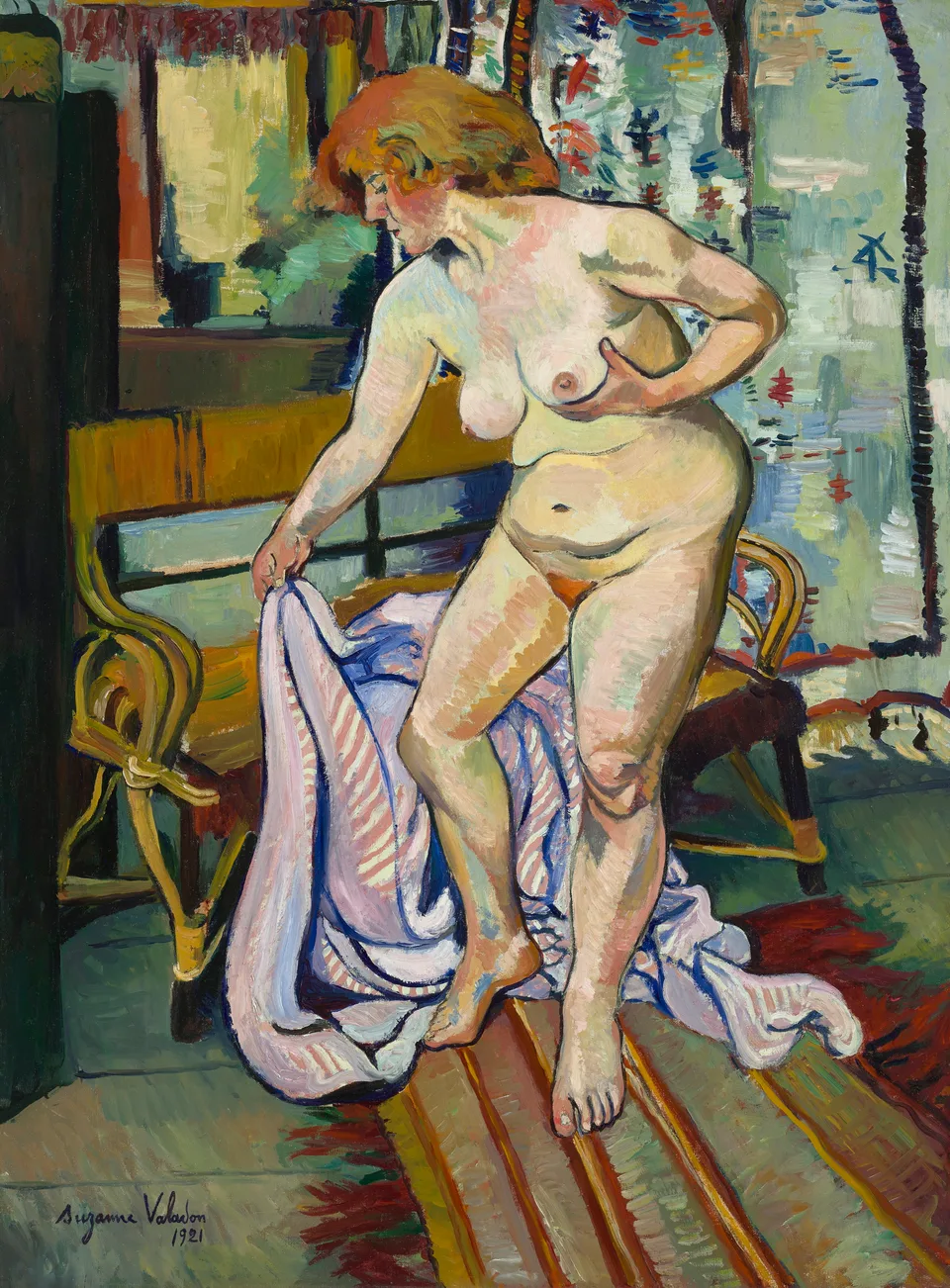 Nu à la draperie, 73 cm high and 54 cm wide, shown to scale beside a person 1.70 m tall